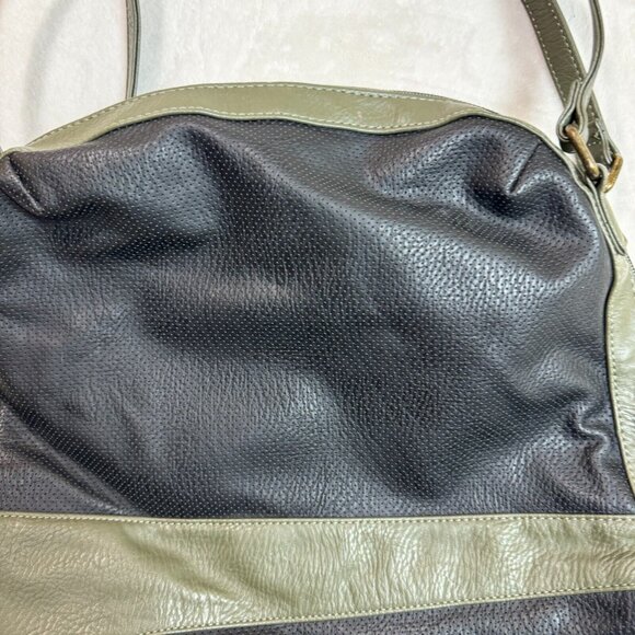 Puma Green Leather Laptop/Shoulder Bag - Fashion Accessory - Picture 9 of 16